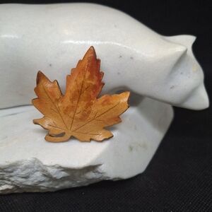 VINTAGE Midcentury Handmade Leather Maple Leaf Brooch